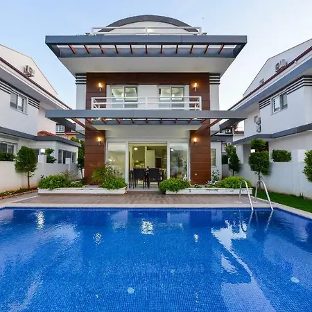 빌라 Tala 13